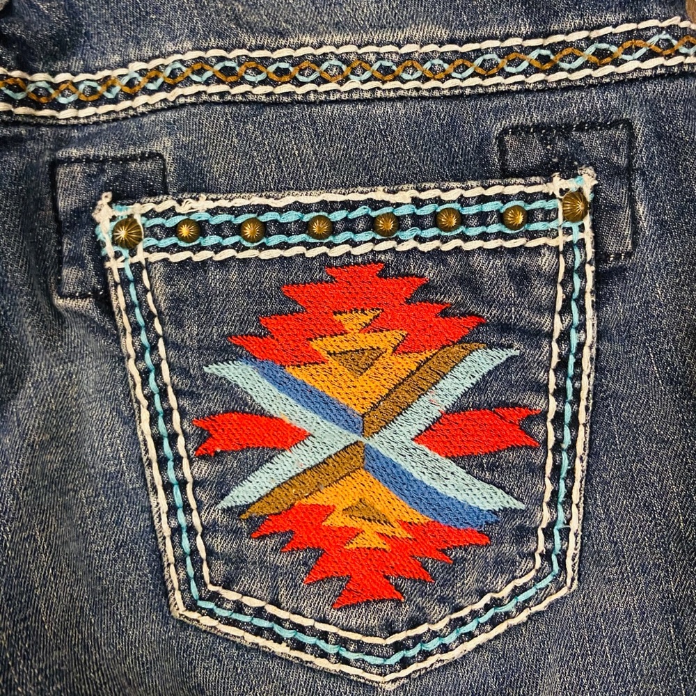 R Cinco Ranch Embroidered Jeans Size 25